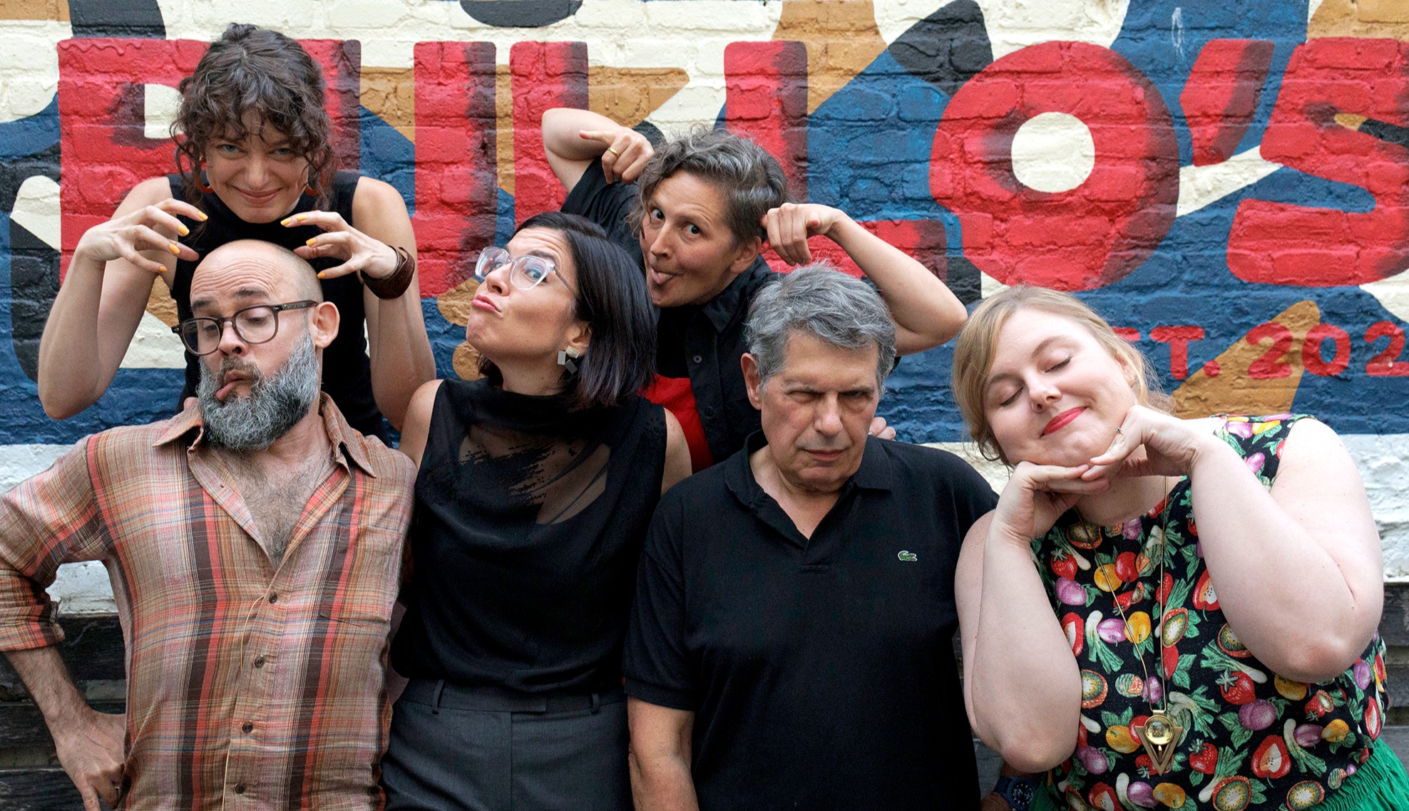 Group picture - Volume 16